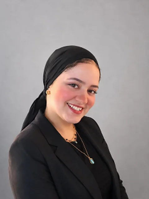 منة الله مصطفى — مسؤولة علاقات عامة